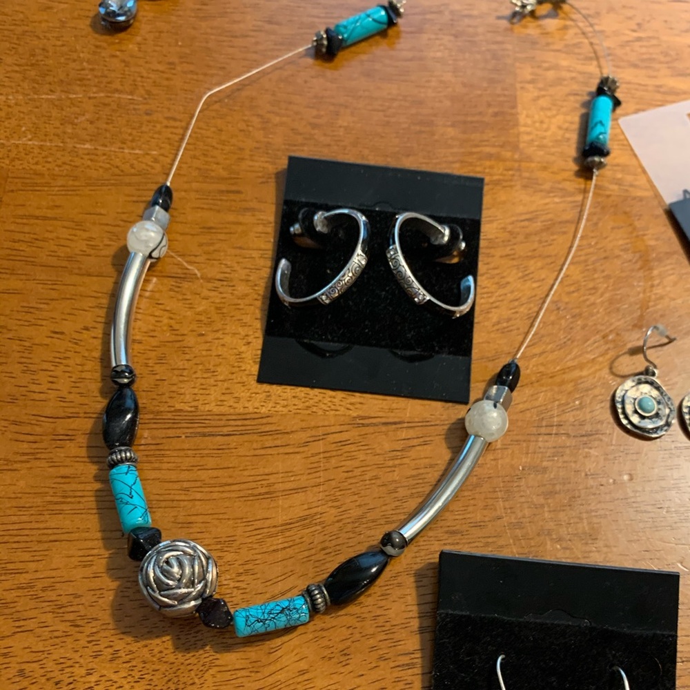 Handmade turquoise black bead silver rose necklace